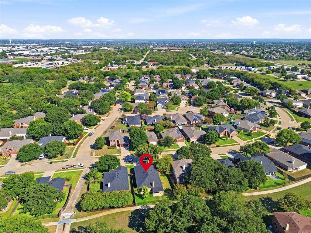 315 Londonderry Lane, Mansfield, TX 76063