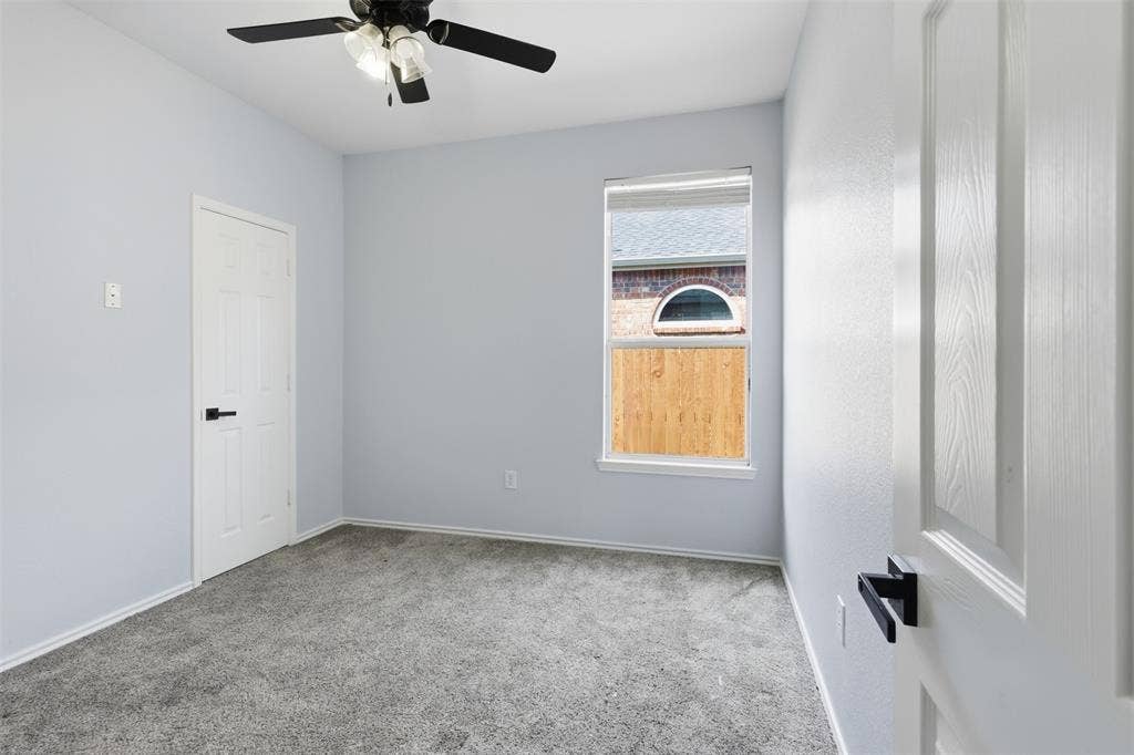 315 Londonderry Lane, Mansfield, TX 76063