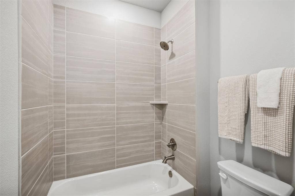 2309 Rook Drive, Dallas, TX 75211 2309 Rook Drive, Dallas, TX 75211