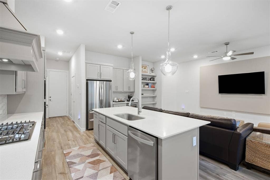 2309 Rook Drive, Dallas, TX 75211 2309 Rook Drive, Dallas, TX 75211