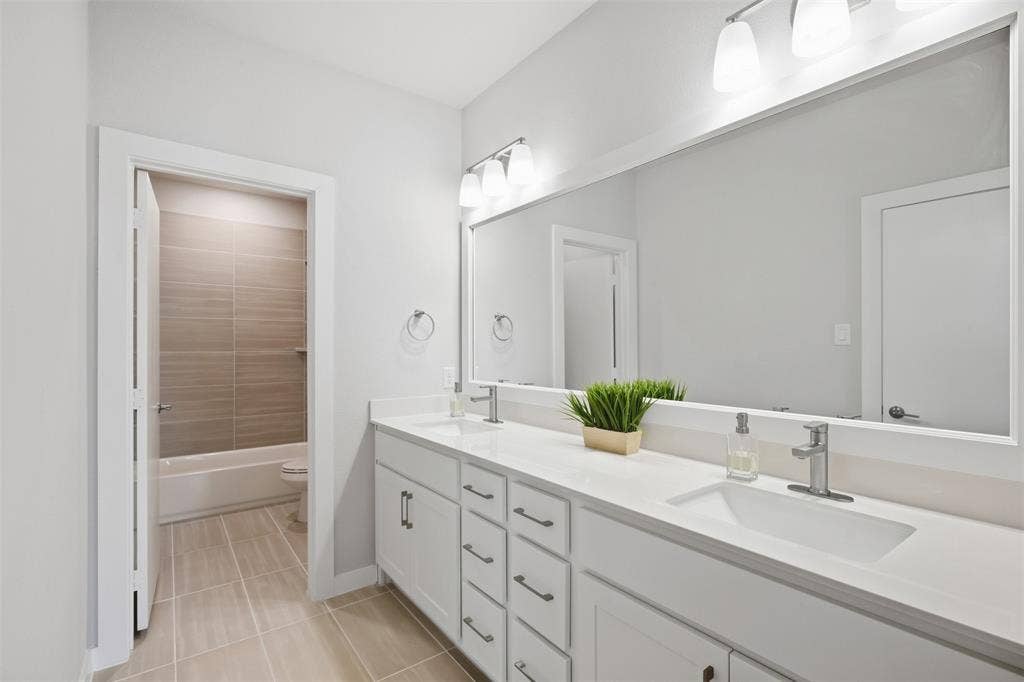 2309 Rook Drive, Dallas, TX 75211 2309 Rook Drive, Dallas, TX 75211