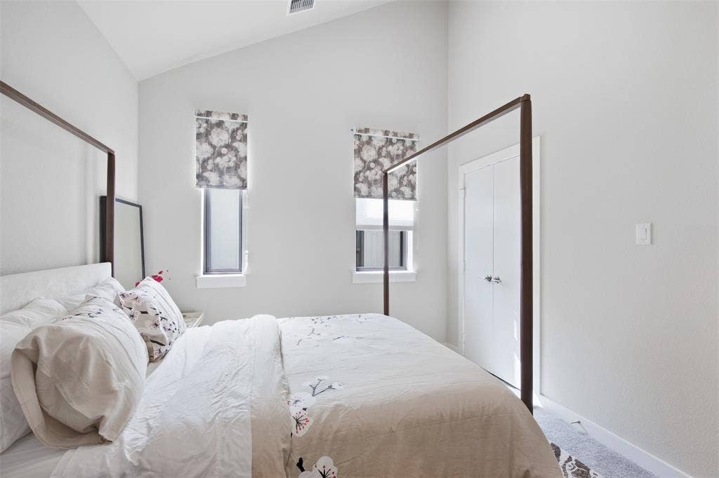 2309 Rook Drive, Dallas, TX 75211 2309 Rook Drive, Dallas, TX 75211