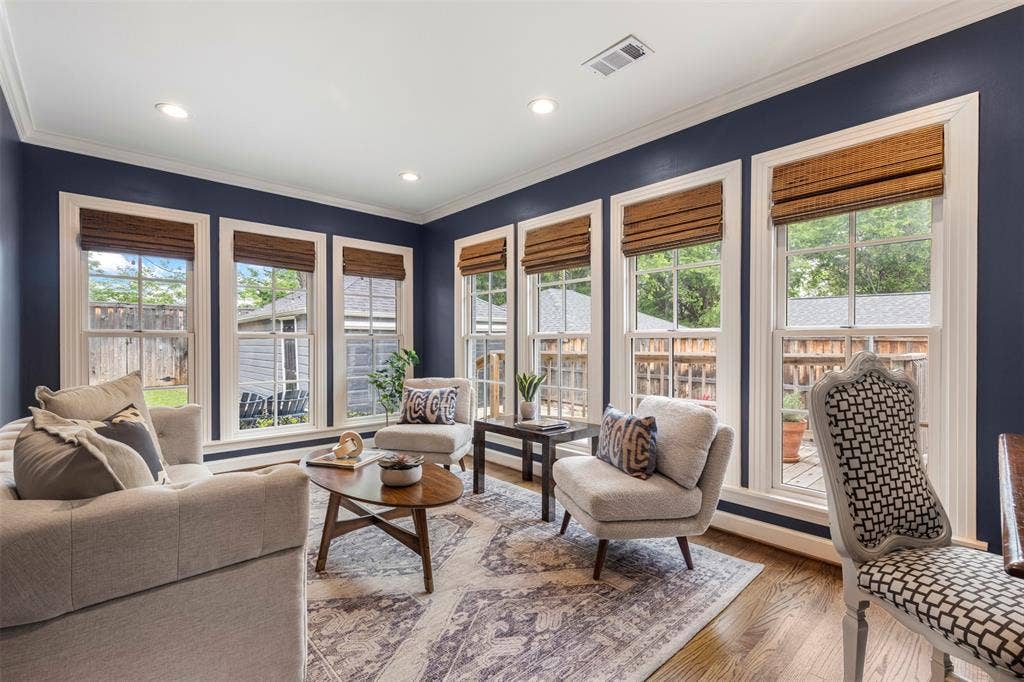 7119 Vivian Avenue, Dallas, TX 75223 7119 Vivian Avenue, Dallas, TX 75223