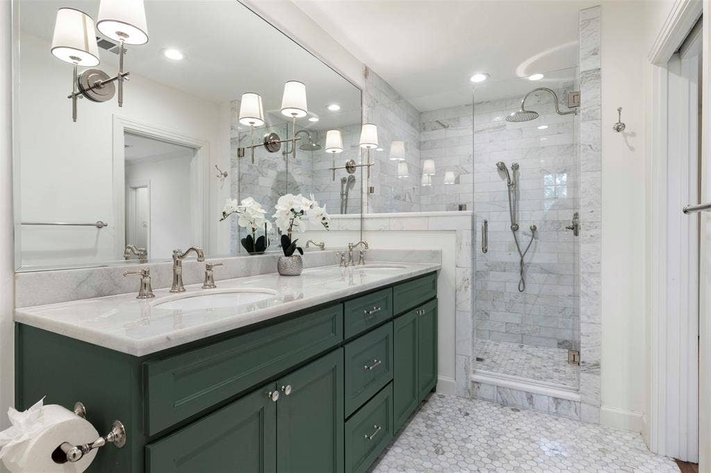 7119 Vivian Avenue, Dallas, TX 75223 7119 Vivian Avenue, Dallas, TX 75223