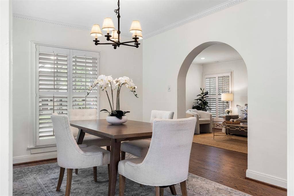 7119 Vivian Avenue, Dallas, TX 75223 7119 Vivian Avenue, Dallas, TX 75223