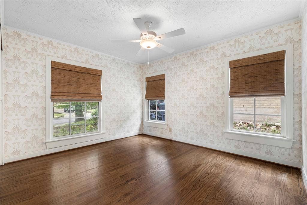 7119 Vivian Avenue, Dallas, TX 75223 7119 Vivian Avenue, Dallas, TX 75223