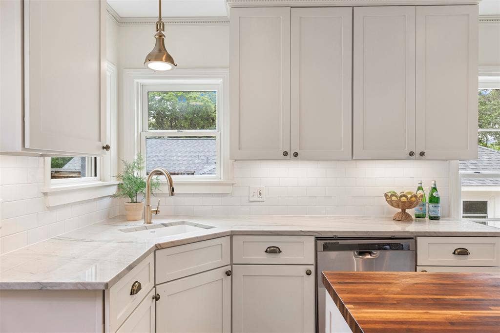7119 Vivian Avenue, Dallas, TX 75223 7119 Vivian Avenue, Dallas, TX 75223