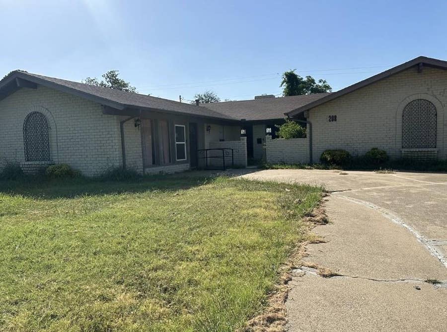 Property photo for 6208 Winifred Drive, Fort Worth, TX