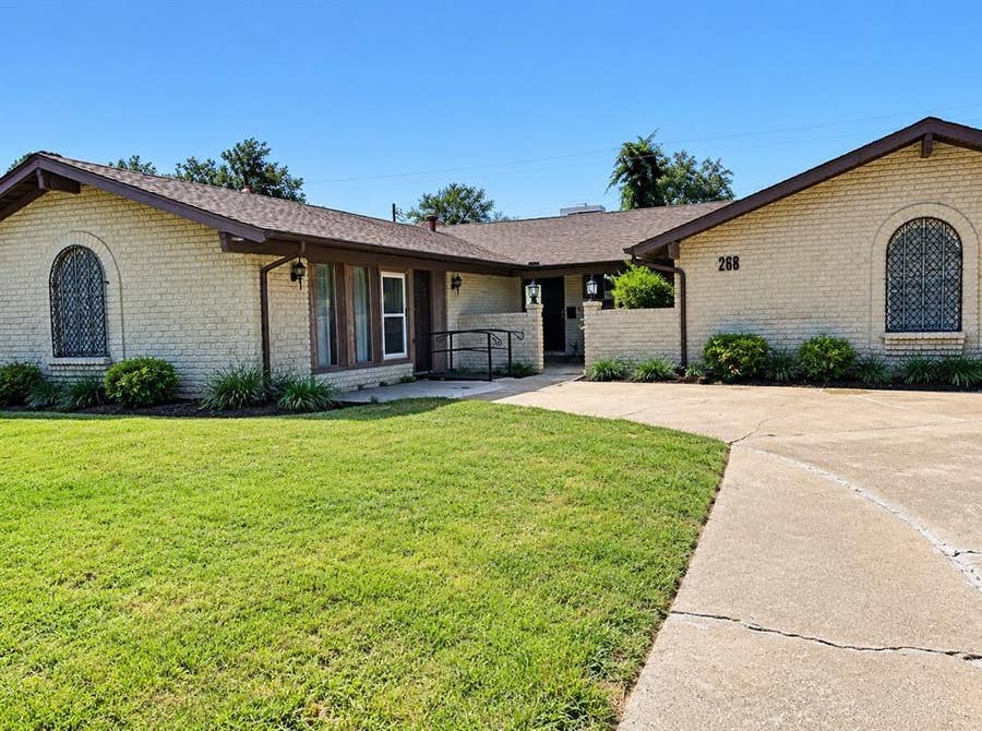 Property photo for 6208 Winifred Drive, Fort Worth, TX