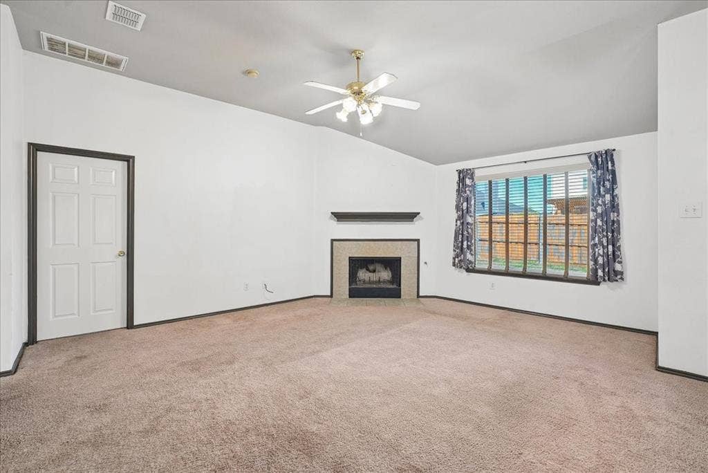 1004 Cedarbrook Circle, Grand Prairie, TX 75052