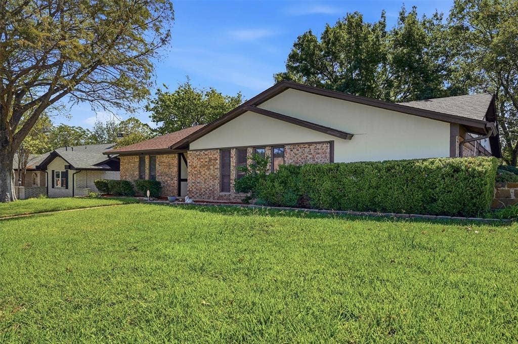 1826 Skyline Drive, Sherman, TX 75092