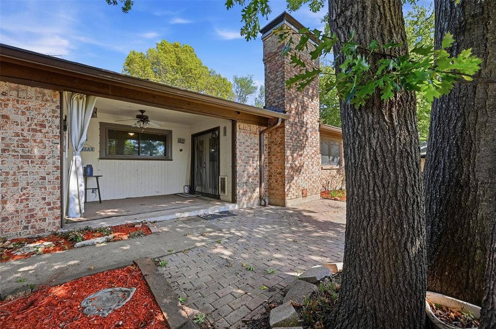 1826 Skyline Drive, Sherman, TX 75092