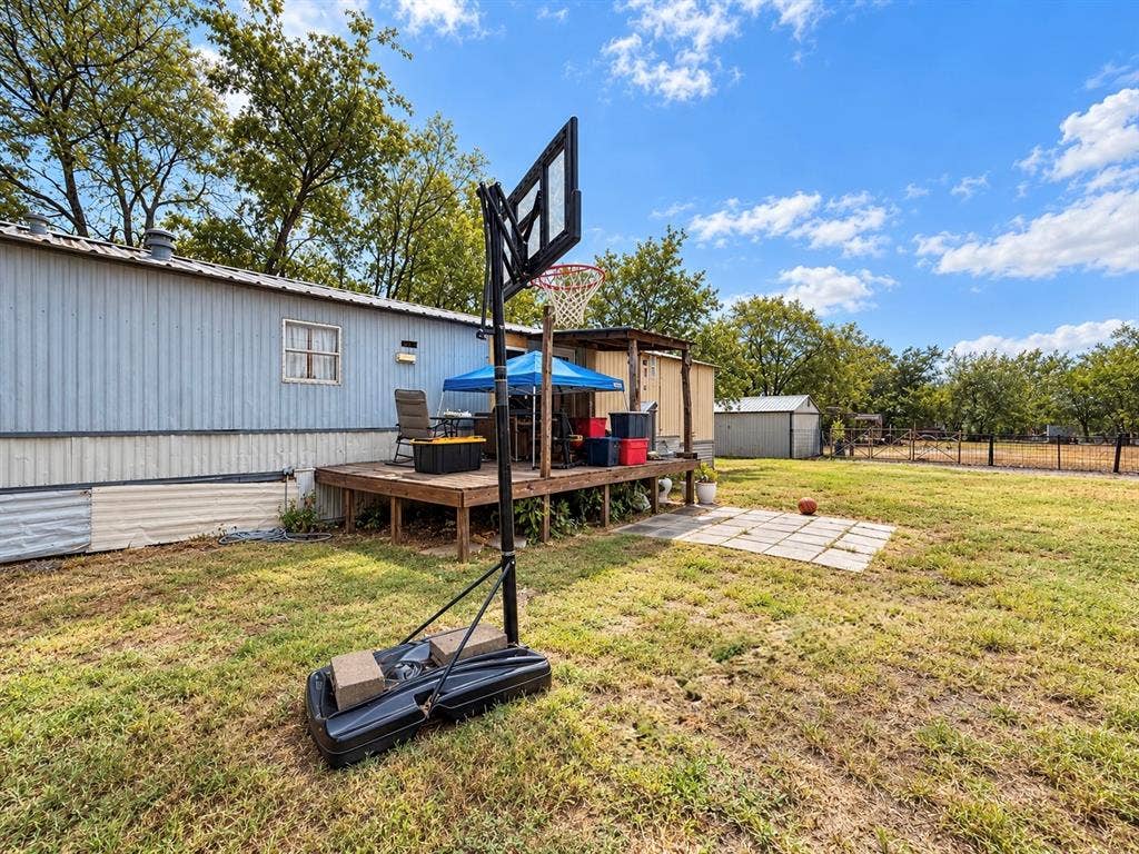 708 Lincoln Street, Campbell, TX 75422 708 Lincoln Street, Campbell, TX 75422
