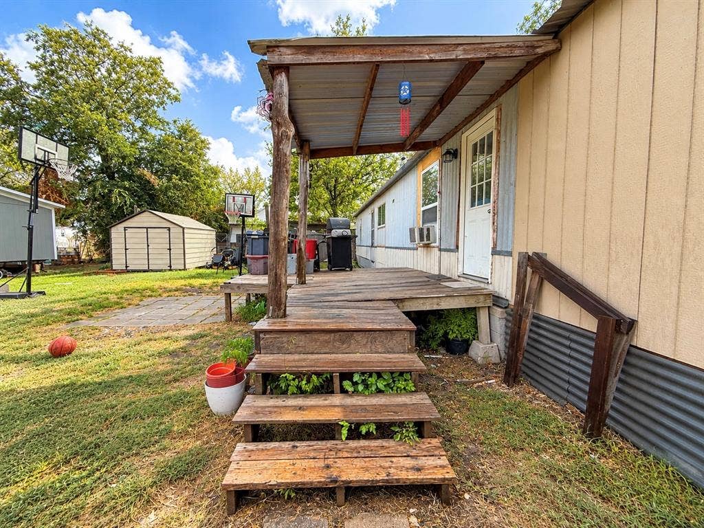 708 Lincoln Street, Campbell, TX 75422 708 Lincoln Street, Campbell, TX 75422