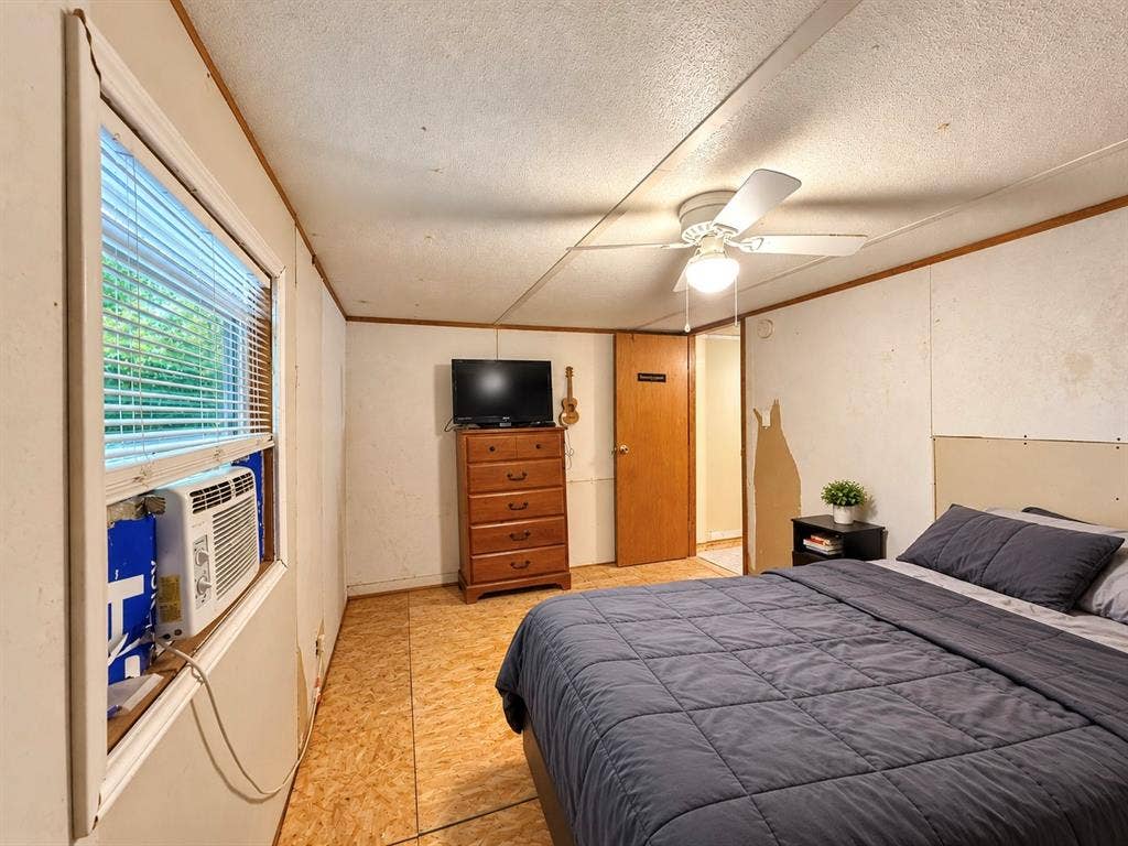 708 Lincoln Street, Campbell, TX 75422 708 Lincoln Street, Campbell, TX 75422