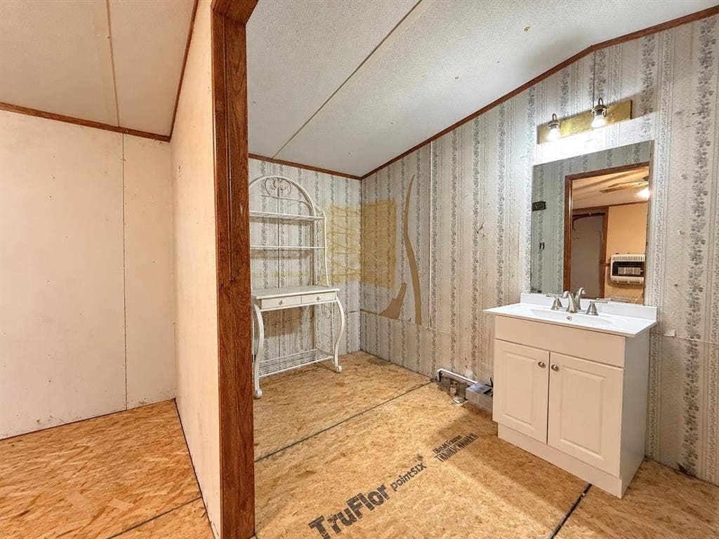 708 Lincoln Street, Campbell, TX 75422 708 Lincoln Street, Campbell, TX 75422