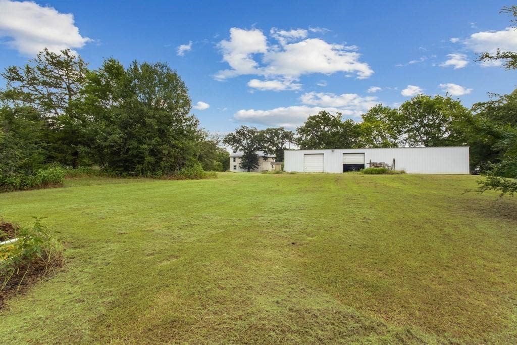 14847 N 3rd Street, Scurry, TX 75158 14847 N 3rd Street, Scurry, TX 75158