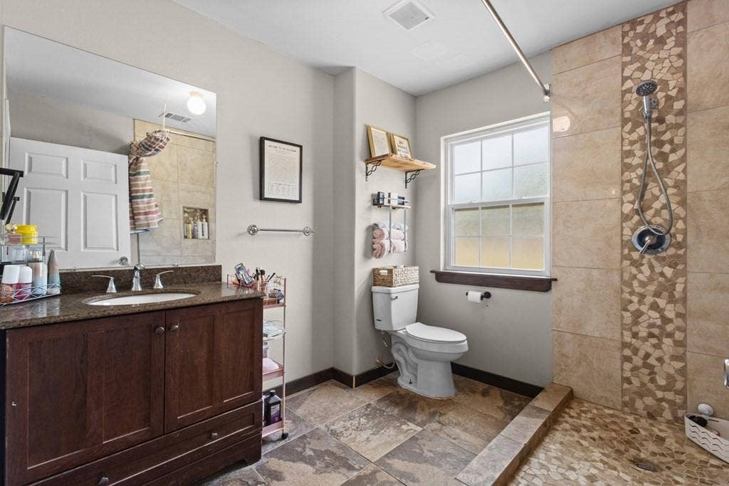14847 N 3rd Street, Scurry, TX 75158 14847 N 3rd Street, Scurry, TX 75158