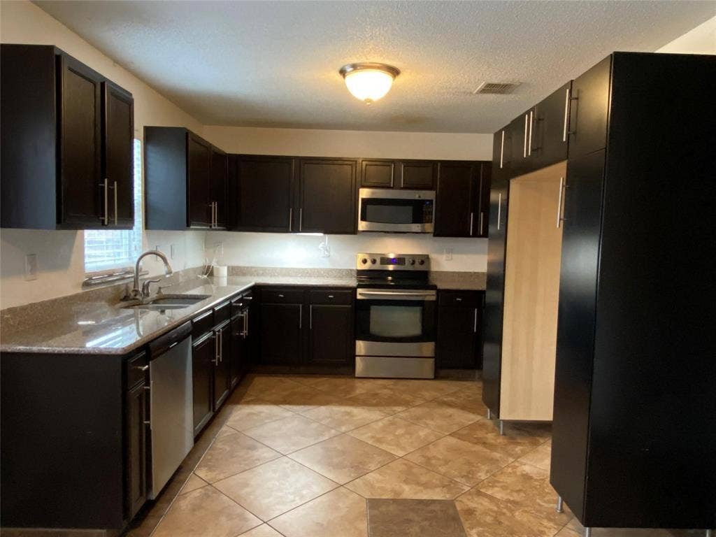2601 Timberbrook Trail, McKinney, TX 75071 2601 Timberbrook Trail, McKinney, TX 75071