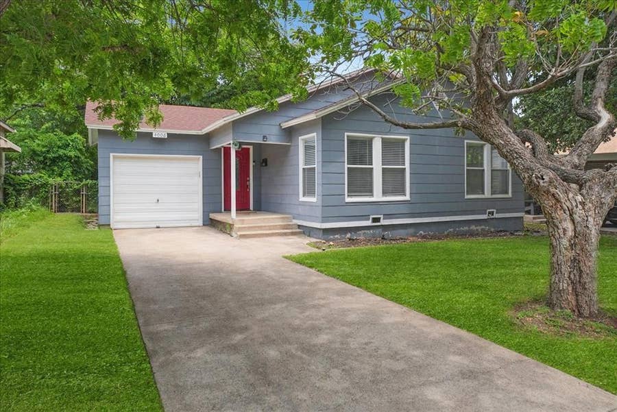 Property photo for 4006 Curzon Avenue, Fort Worth, TX
