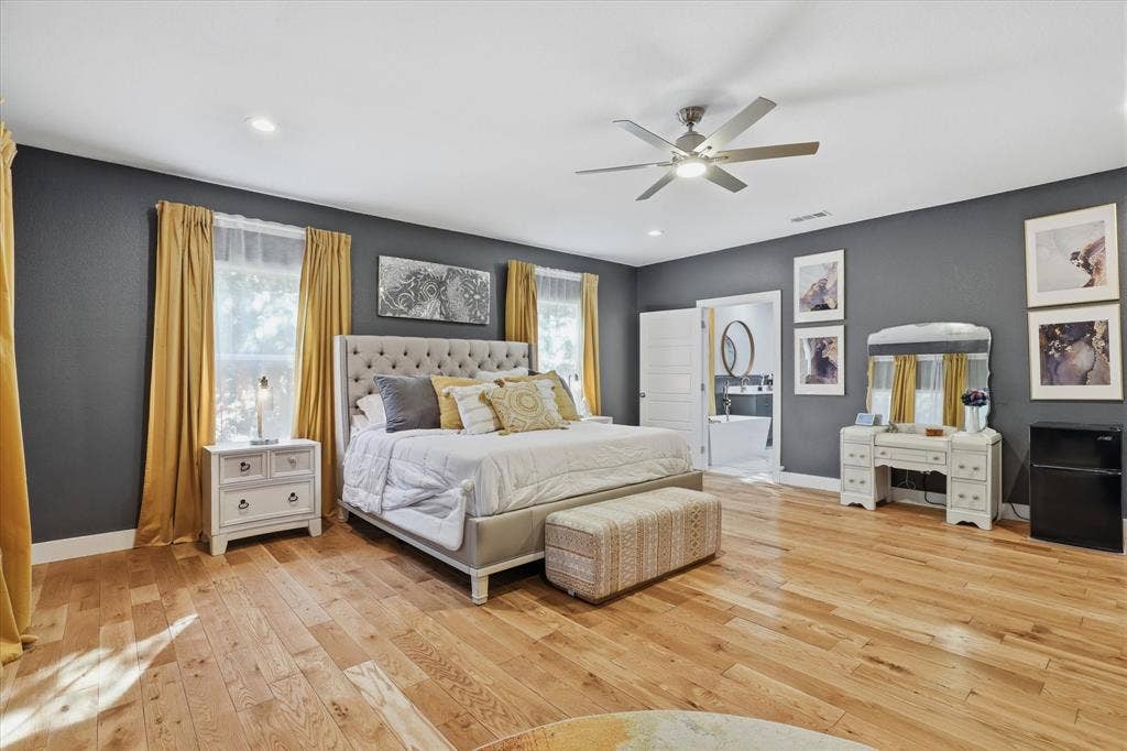 709 Woodbine Avenue, Dallas, TX 75203 Spacious interior with wood-finish flooring, recessed lighting, and a ceiling fan
