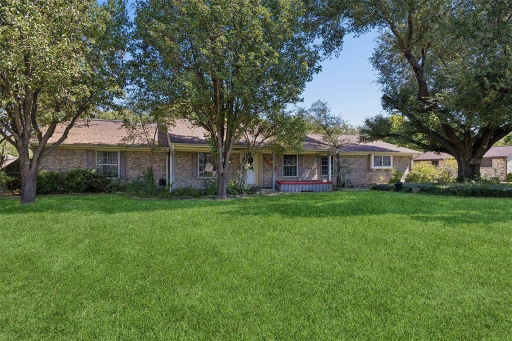 6420 Lumley Road, Mesquite, TX 75181 6420 Lumley Road, Mesquite, TX 75181