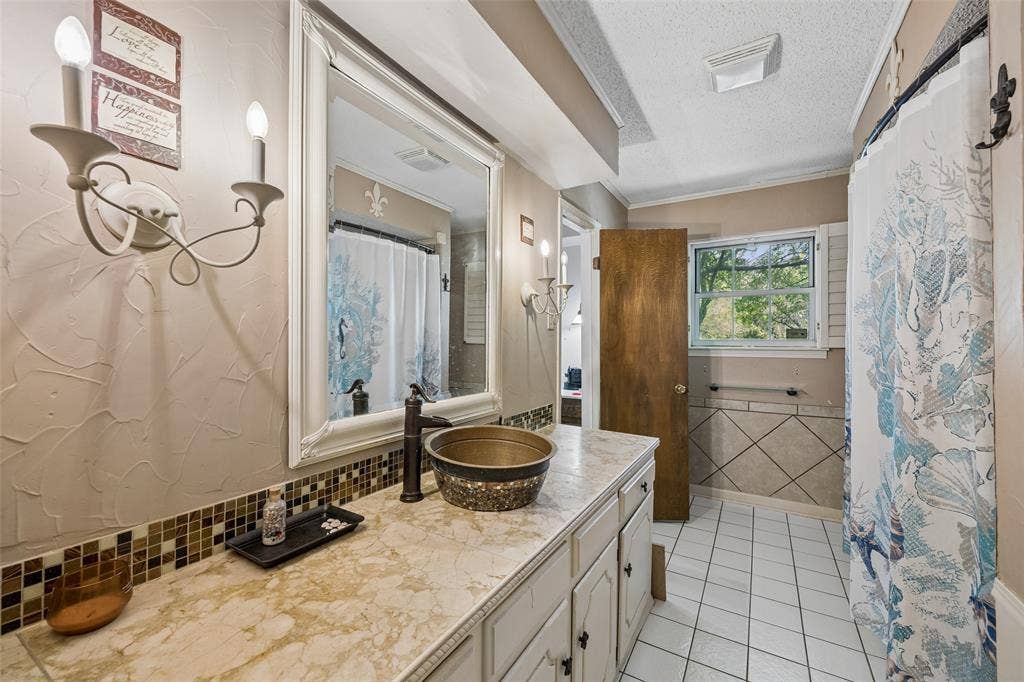 6420 Lumley Road, Mesquite, TX 75181 6420 Lumley Road, Mesquite, TX 75181