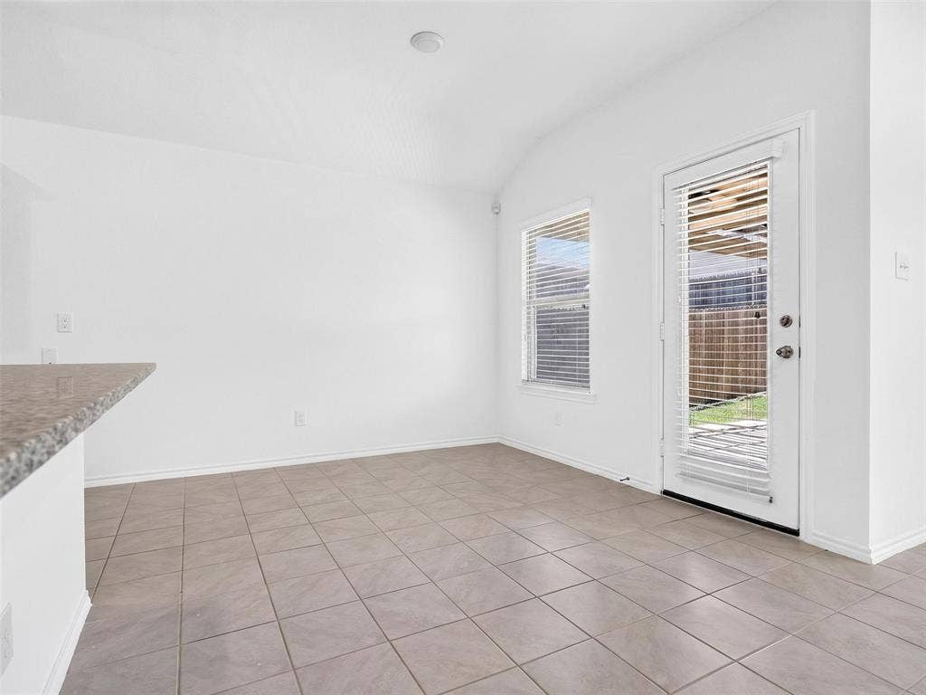 1111 Meadow Side Drive, Princeton, TX 75407 1111 Meadow Side Drive, Princeton, TX 75407