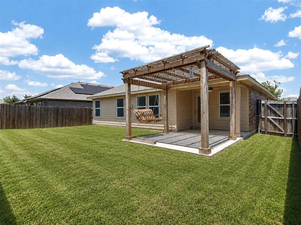 1111 Meadow Side Drive, Princeton, TX 75407 1111 Meadow Side Drive, Princeton, TX 75407