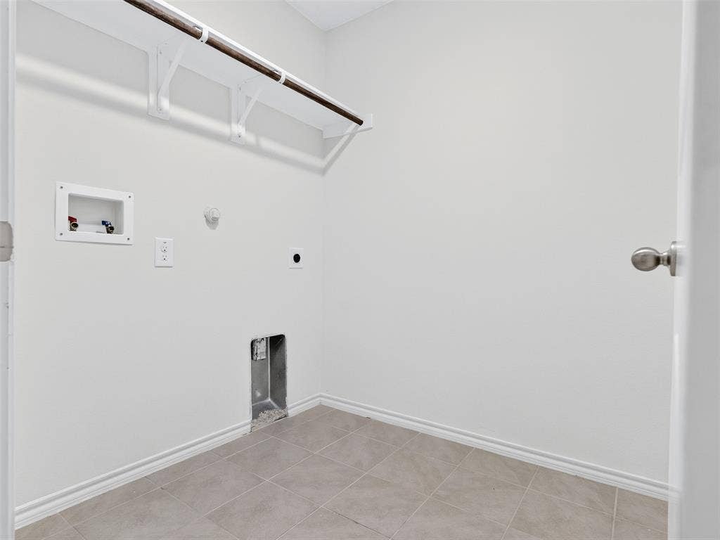 1111 Meadow Side Drive, Princeton, TX 75407 1111 Meadow Side Drive, Princeton, TX 75407
