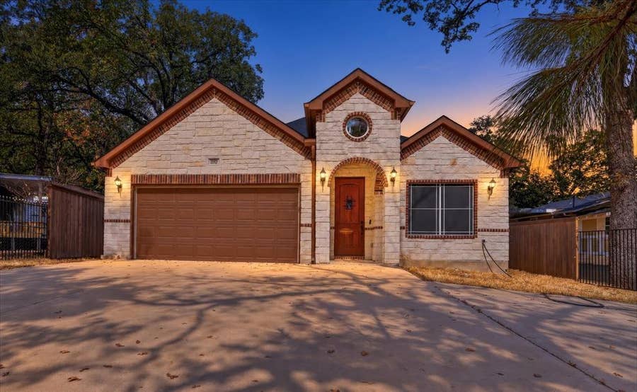 Property photo for 2505 Edd Road, Dallas, TX