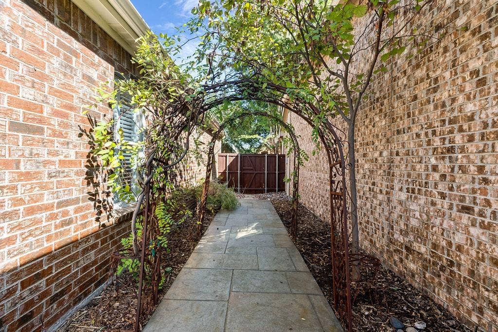 7577 Petersburgh Place, Frisco, TX 75035