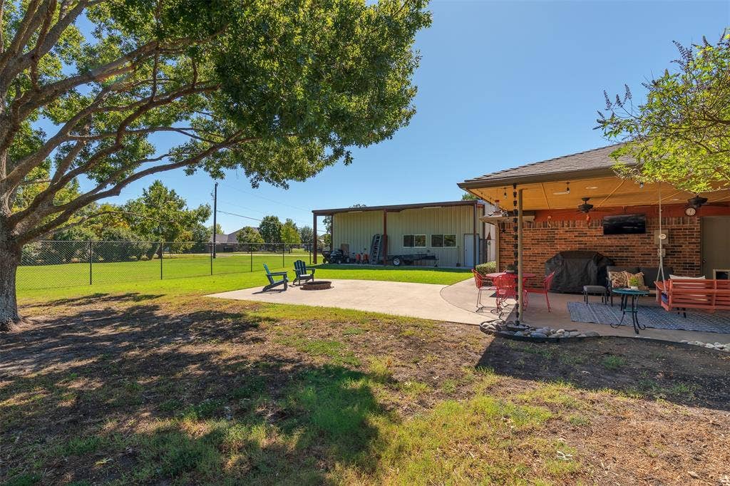 2225 The Crossings Drive, Lowry Crossing, TX 75069 2225 The Crossings Drive, Lowry Crossing, TX 75069