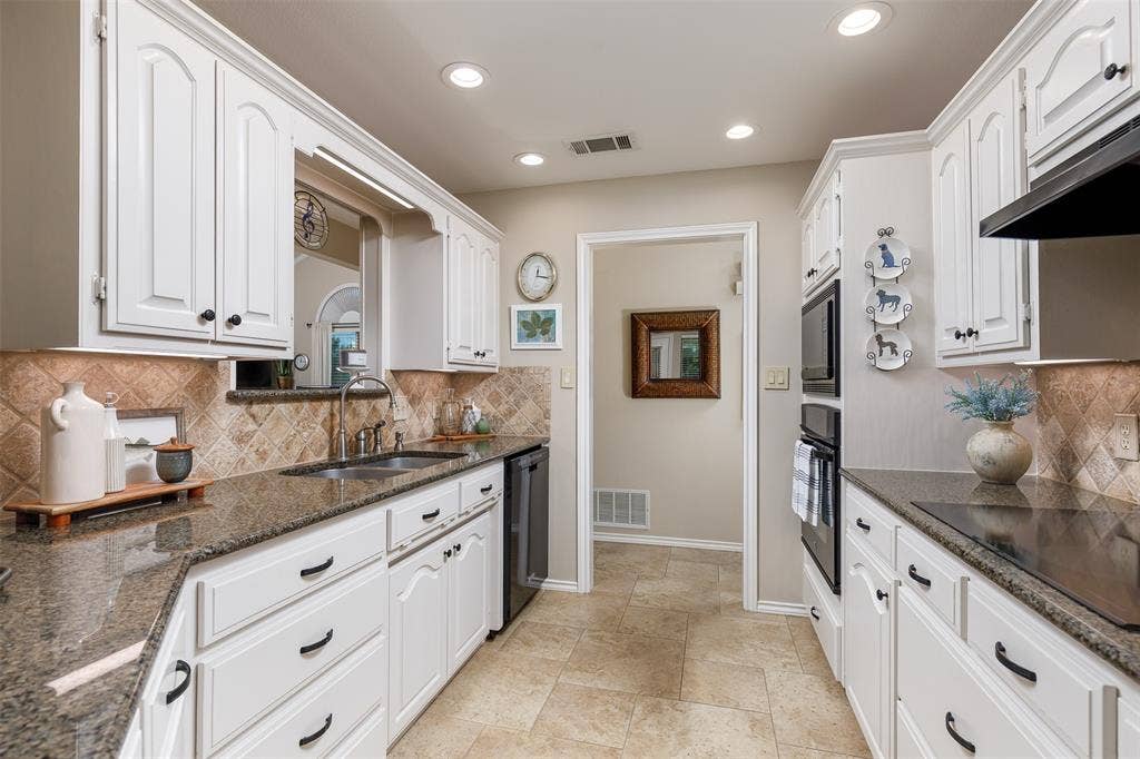 2225 The Crossings Drive, Lowry Crossing, TX 75069 2225 The Crossings Drive, Lowry Crossing, TX 75069