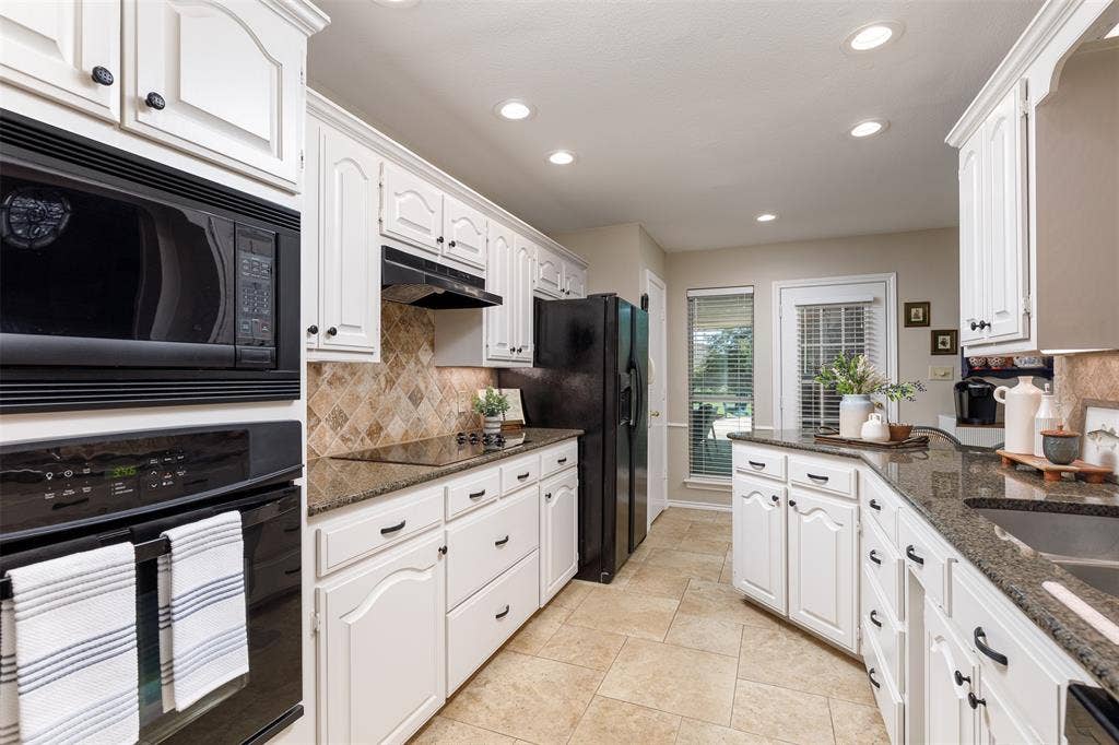 2225 The Crossings Drive, Lowry Crossing, TX 75069 2225 The Crossings Drive, Lowry Crossing, TX 75069