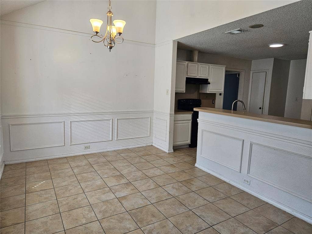 2329 Shalimar Drive, Garland, TX 75040 2329 Shalimar Drive, Garland, TX 75040