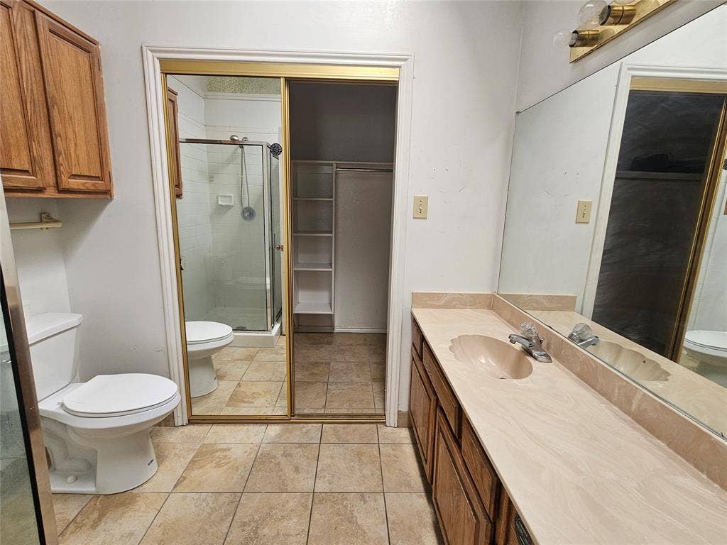 2329 Shalimar Drive, Garland, TX 75040 2329 Shalimar Drive, Garland, TX 75040