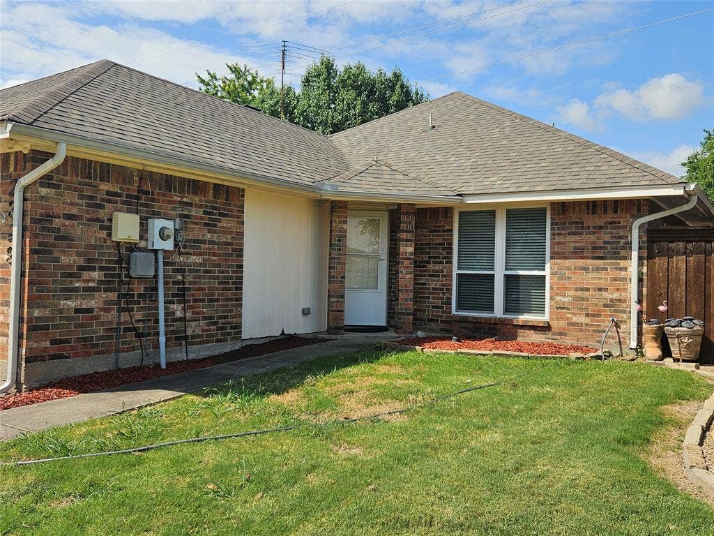 2329 Shalimar Drive, Garland, TX 75040 2329 Shalimar Drive, Garland, TX 75040