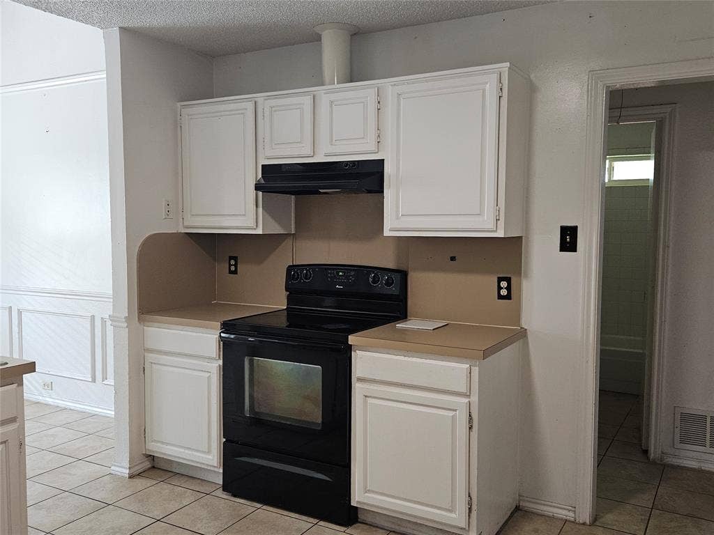 2329 Shalimar Drive, Garland, TX 75040 2329 Shalimar Drive, Garland, TX 75040