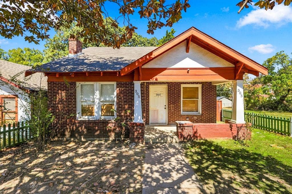 305 E 6th Street, Dallas, TX 75203 305 E 6th Street, Dallas, TX 75203