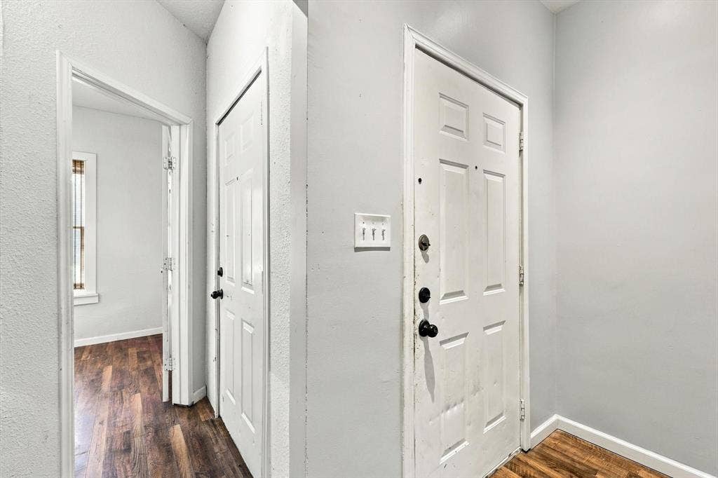 305 E 6th Street, Dallas, TX 75203 305 E 6th Street, Dallas, TX 75203