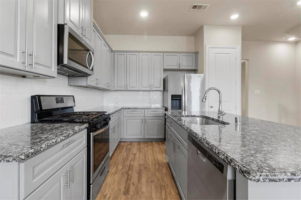 8161 Snowmass Drive, Frisco, TX 75034