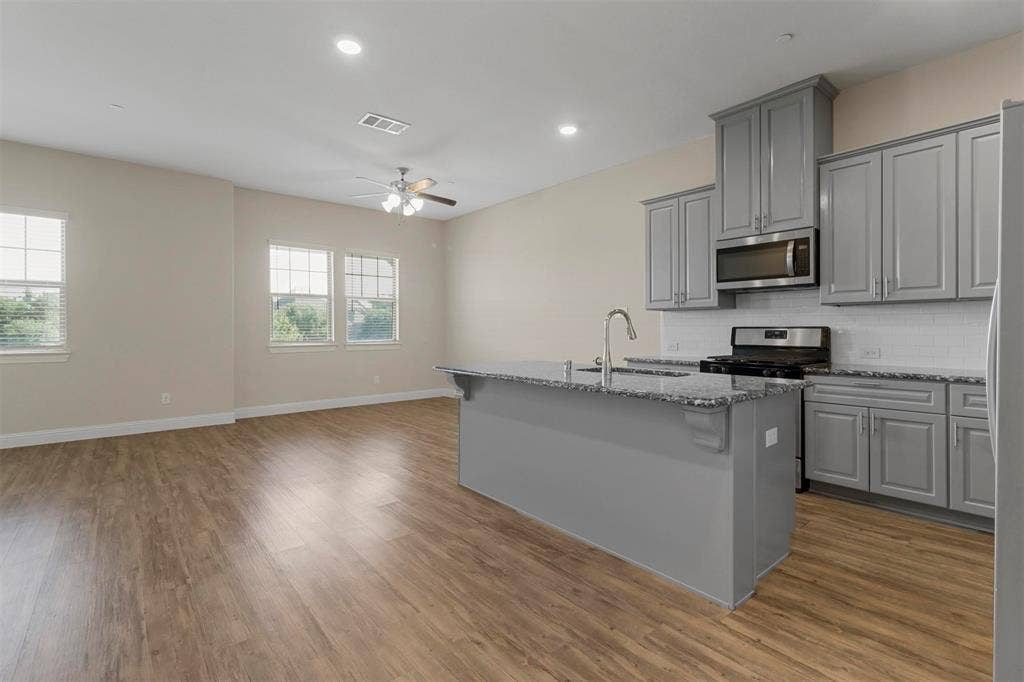 8161 Snowmass Drive, Frisco, TX 75034