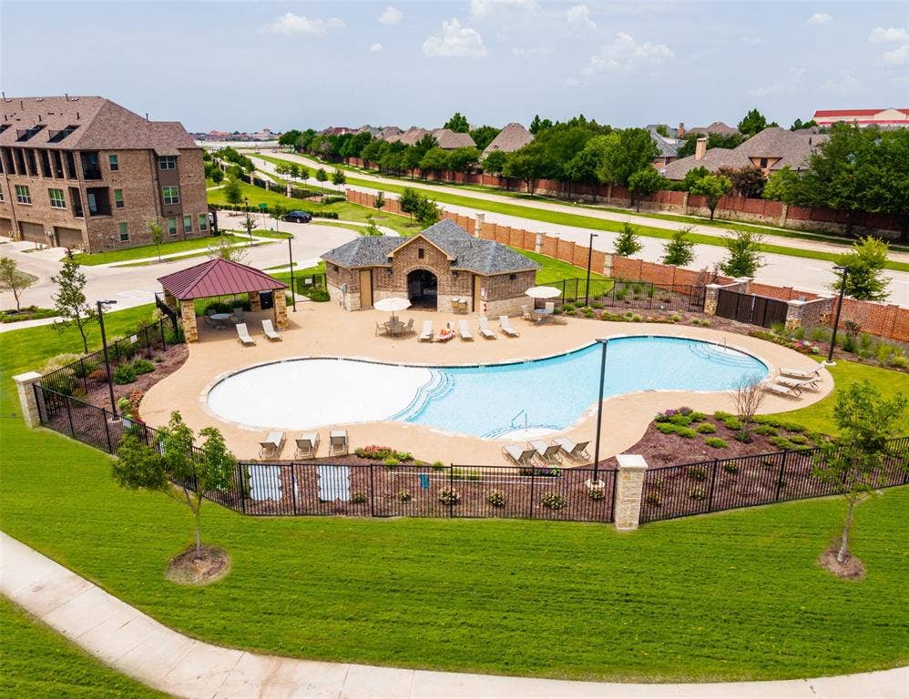 8161 Snowmass Drive, Frisco, TX 75034