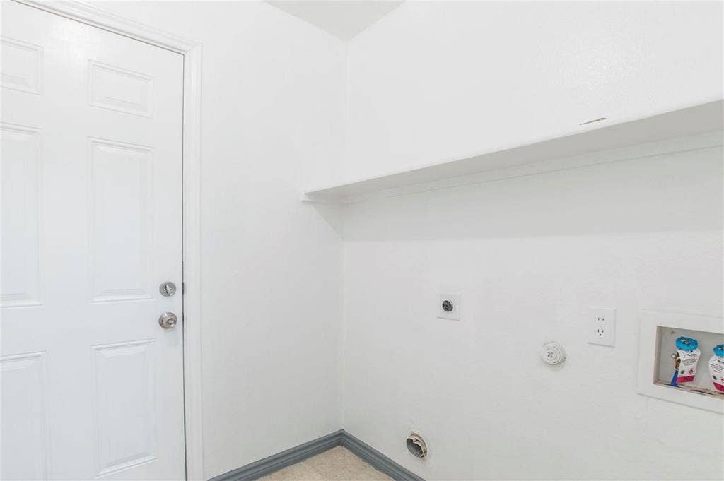 3142 Dusty Oak Drive, Dallas, TX 75227