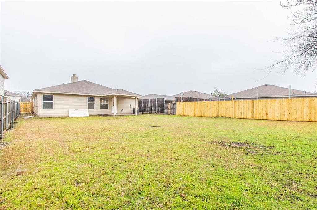 3142 Dusty Oak Drive, Dallas, TX 75227