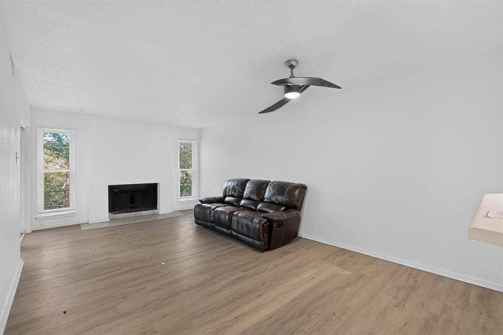 6050 Melody Lane, #227, Dallas, TX 75231 6050 Melody Lane, #227, Dallas, TX 75231