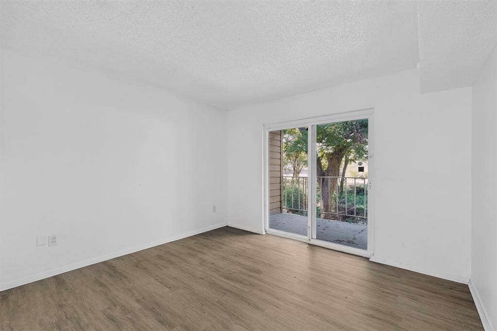 6050 Melody Lane, #227, Dallas, TX 75231 6050 Melody Lane, #227, Dallas, TX 75231