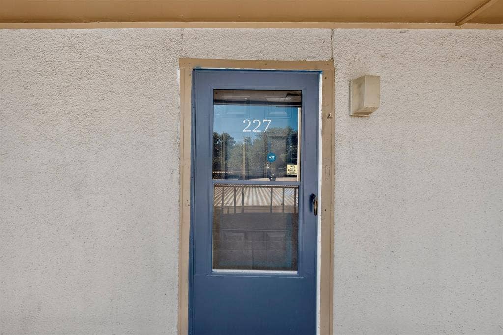6050 Melody Lane, #227, Dallas, TX 75231 6050 Melody Lane, #227, Dallas, TX 75231