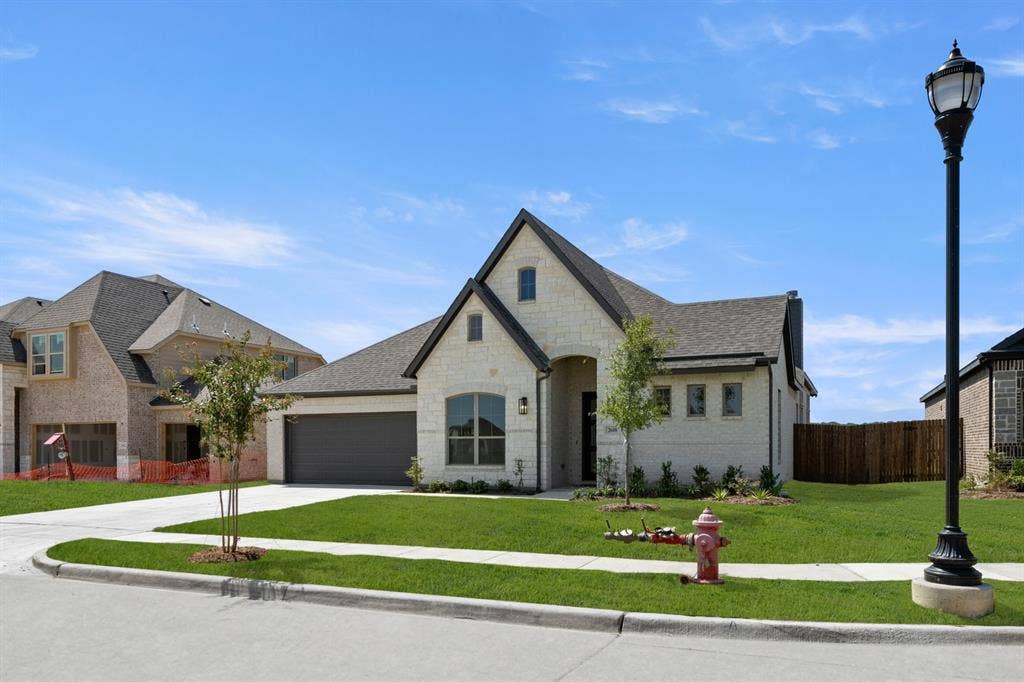 2608 Alyssa Street, Burleson, TX 76028 2608 Alyssa Street, Burleson, TX 76028